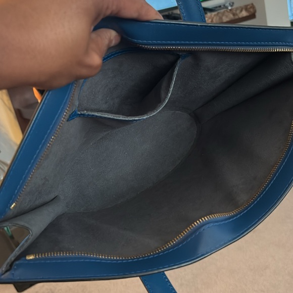 Louis Vuitton Saint Jacques Epi Bag - Picture 8 of 16